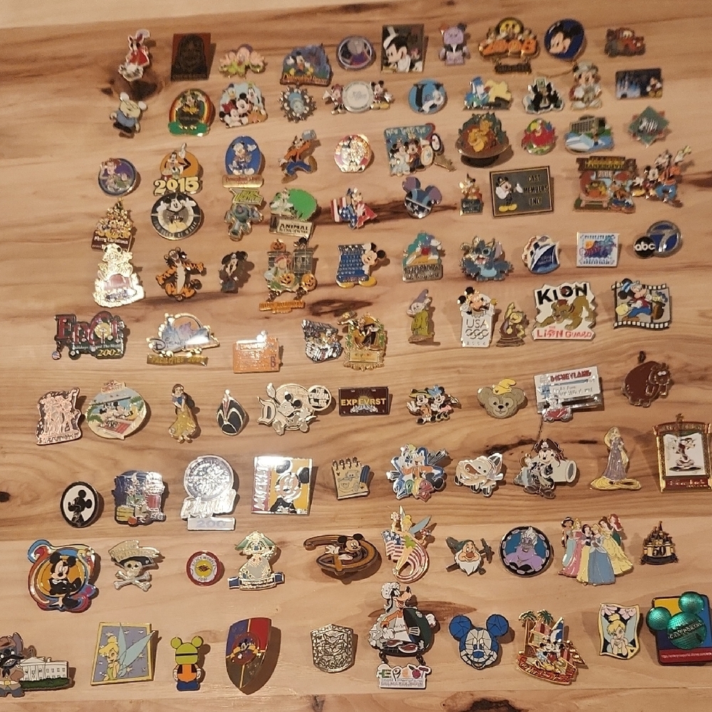 Beautiful Collection Of 100 Official Disney Pins